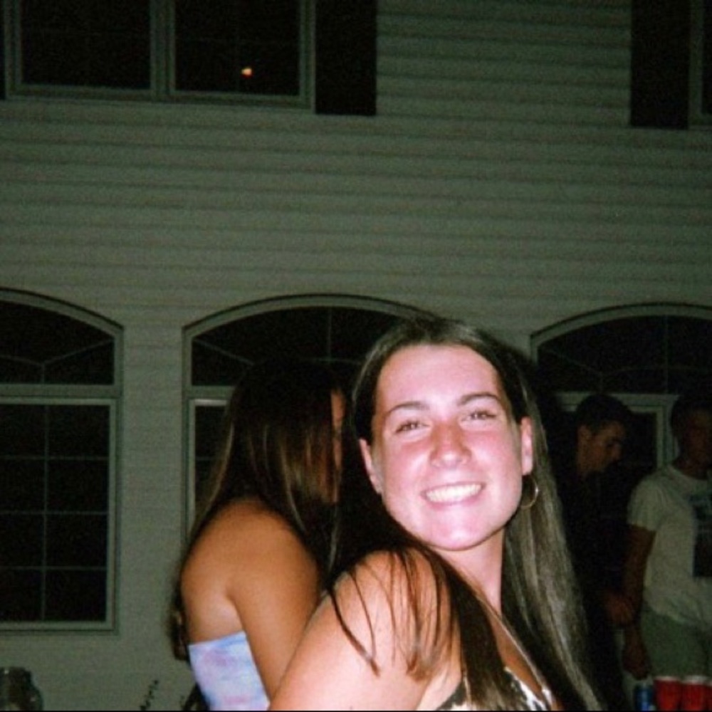 Meet your Posher, Ella